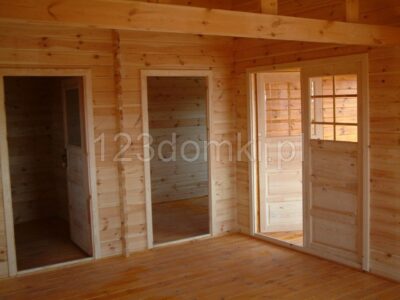 Domek drewniany letniskowy - domek z drewna wnętrze