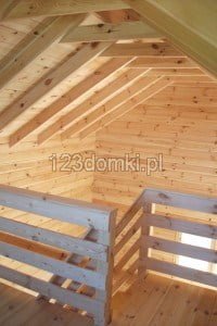 Domek drewniany letniskowy - domek z drewna wnętrze
