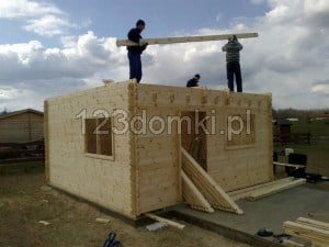 Domek drewniany letniskowy - domek z drewna montaż