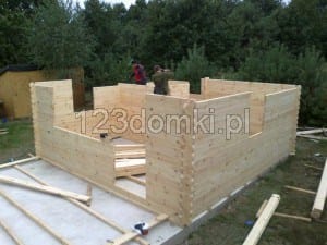 domek z drewna letniskowy