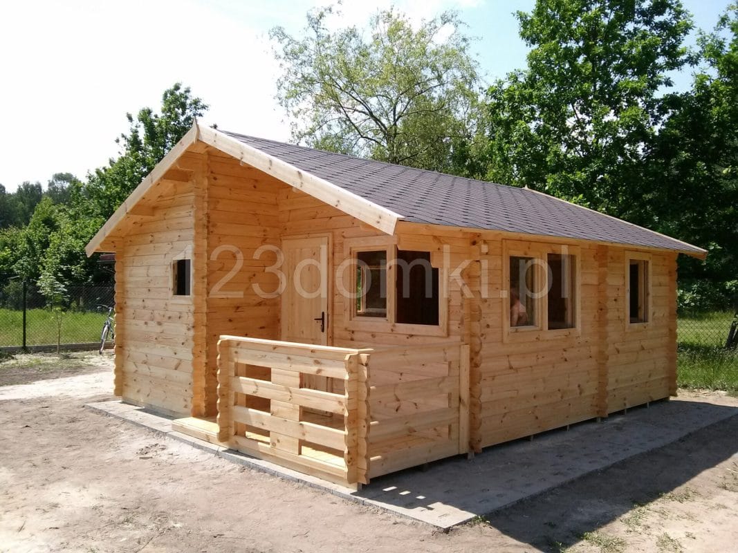 domek z drewna letniskowy