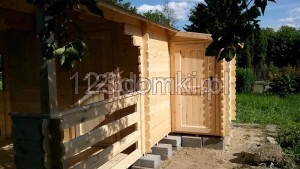 domek na działkę rod z tarasem i komórką