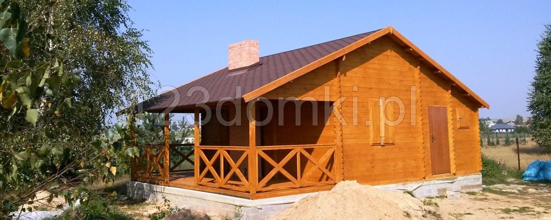 domek z drewna letniskowy