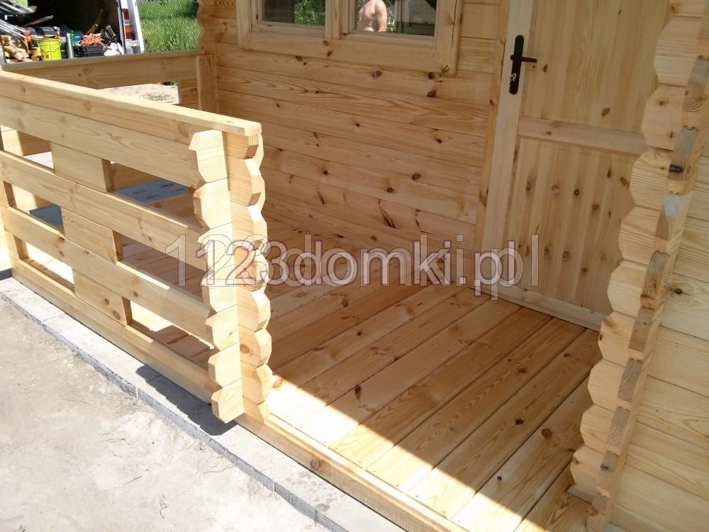 Domek drewniany letniskowy