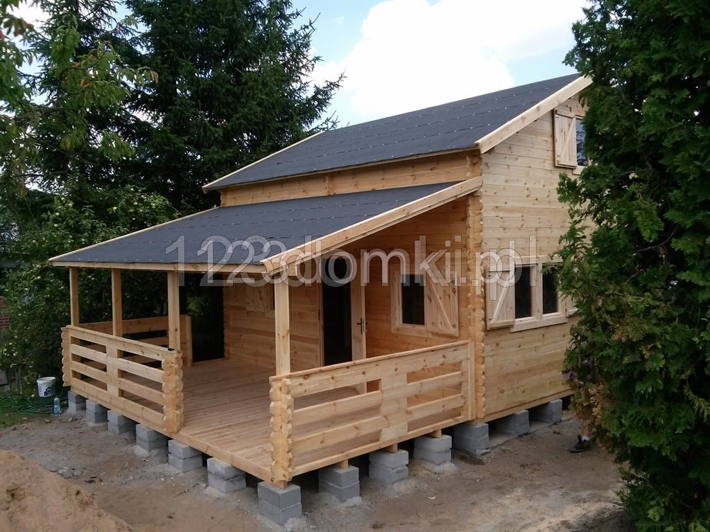 Domek drewniany letniskowy