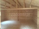 Domek letniskowy do 35m2 bez pozwolenia - widok wnętrza z podciągiem dachu